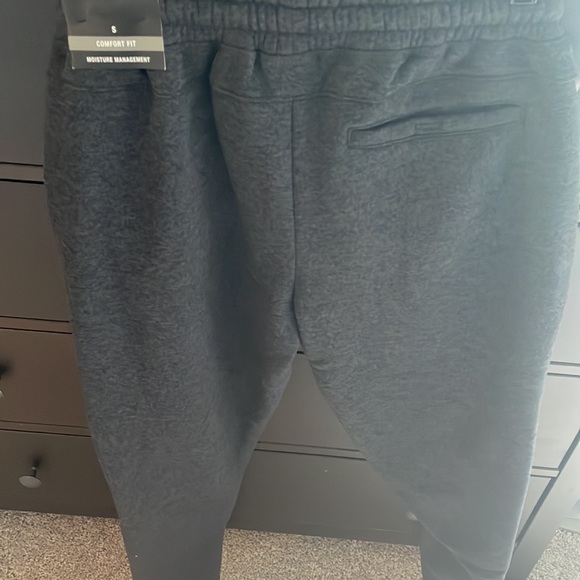 LEG3NDJogger, 2 pair Size Men’s Small, Dark Gray and Hunter Green - Picture 7 of 7